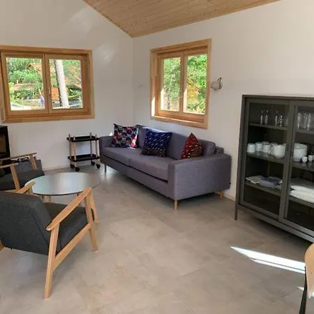 Forest House On Kronsee * Lychen